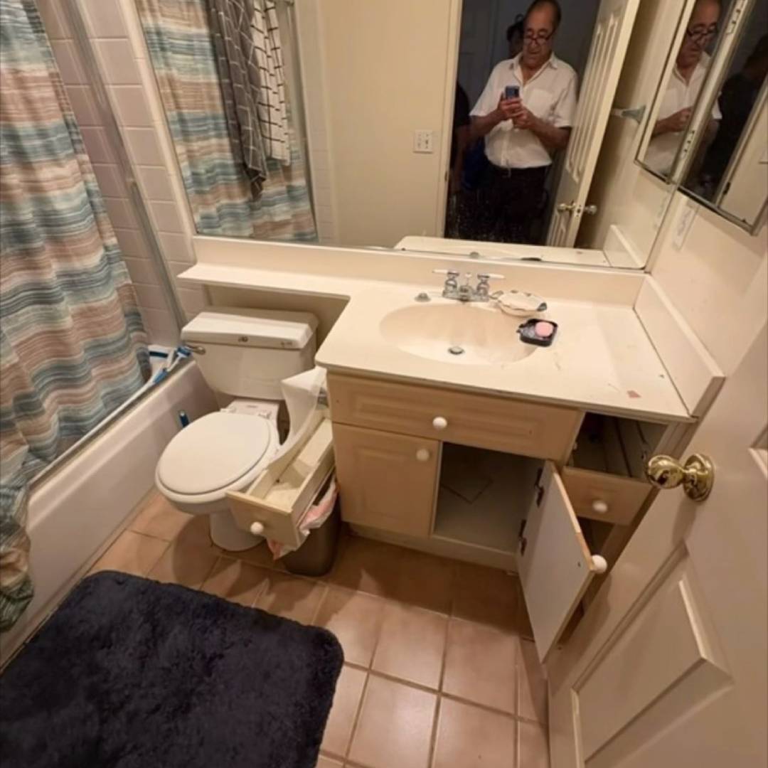 Bathroom Remodeling Before